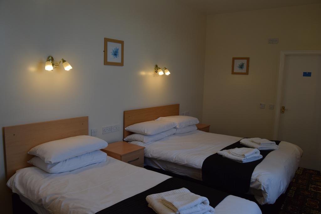 Westminster Hotel Rhyl Buitenkant foto