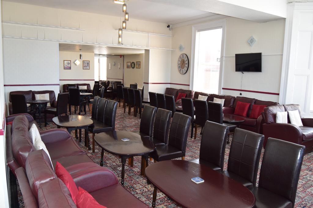 Westminster Hotel Rhyl Buitenkant foto