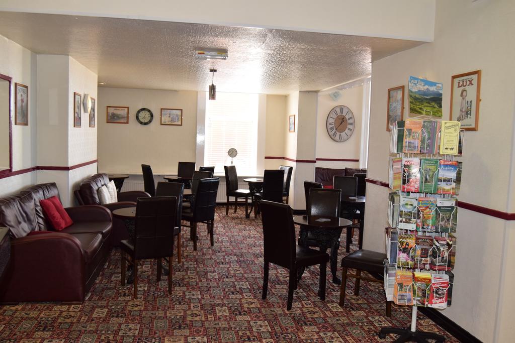 Westminster Hotel Rhyl Buitenkant foto